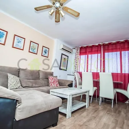 Centrally Located 3 Bedroom In Appartamento